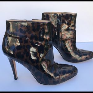 Anne Klein Leopard booties